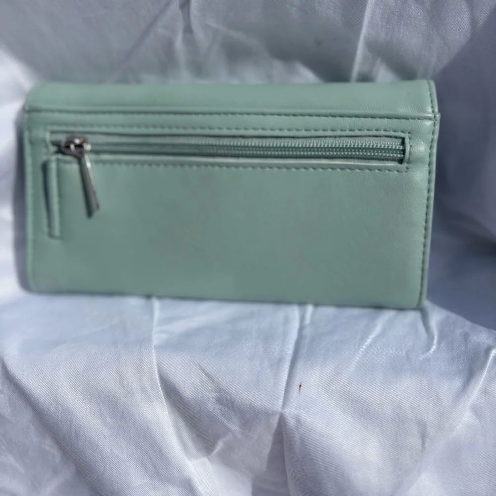 Green Wallet with Infinity Clasp